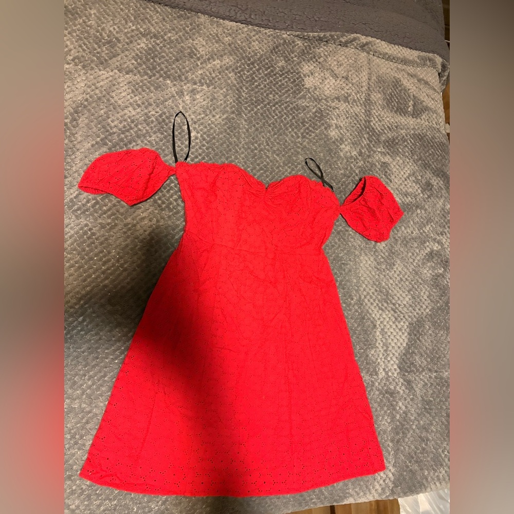 Chic Strapless Red Dress